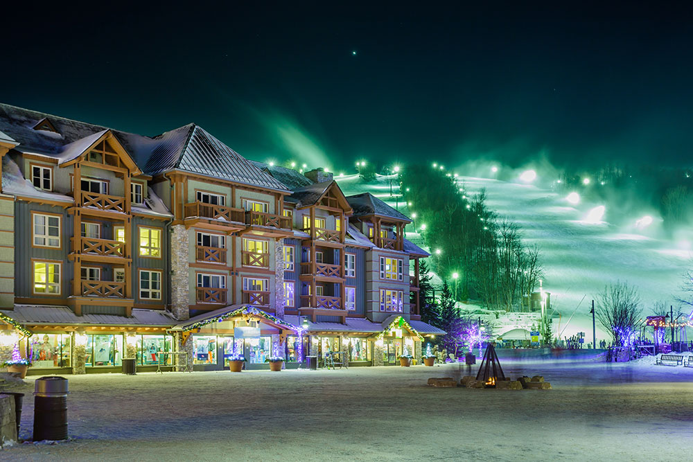 Blue-Mountain-Village-with-ski-hill-in-background